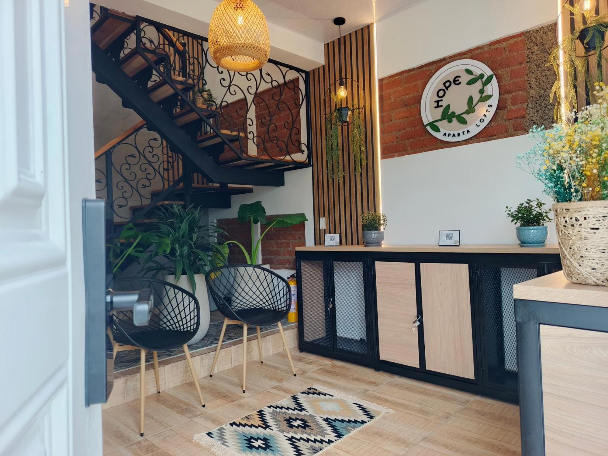 Hope Aparta Lofts ซาเลนโต ภายนอก รูปภาพ